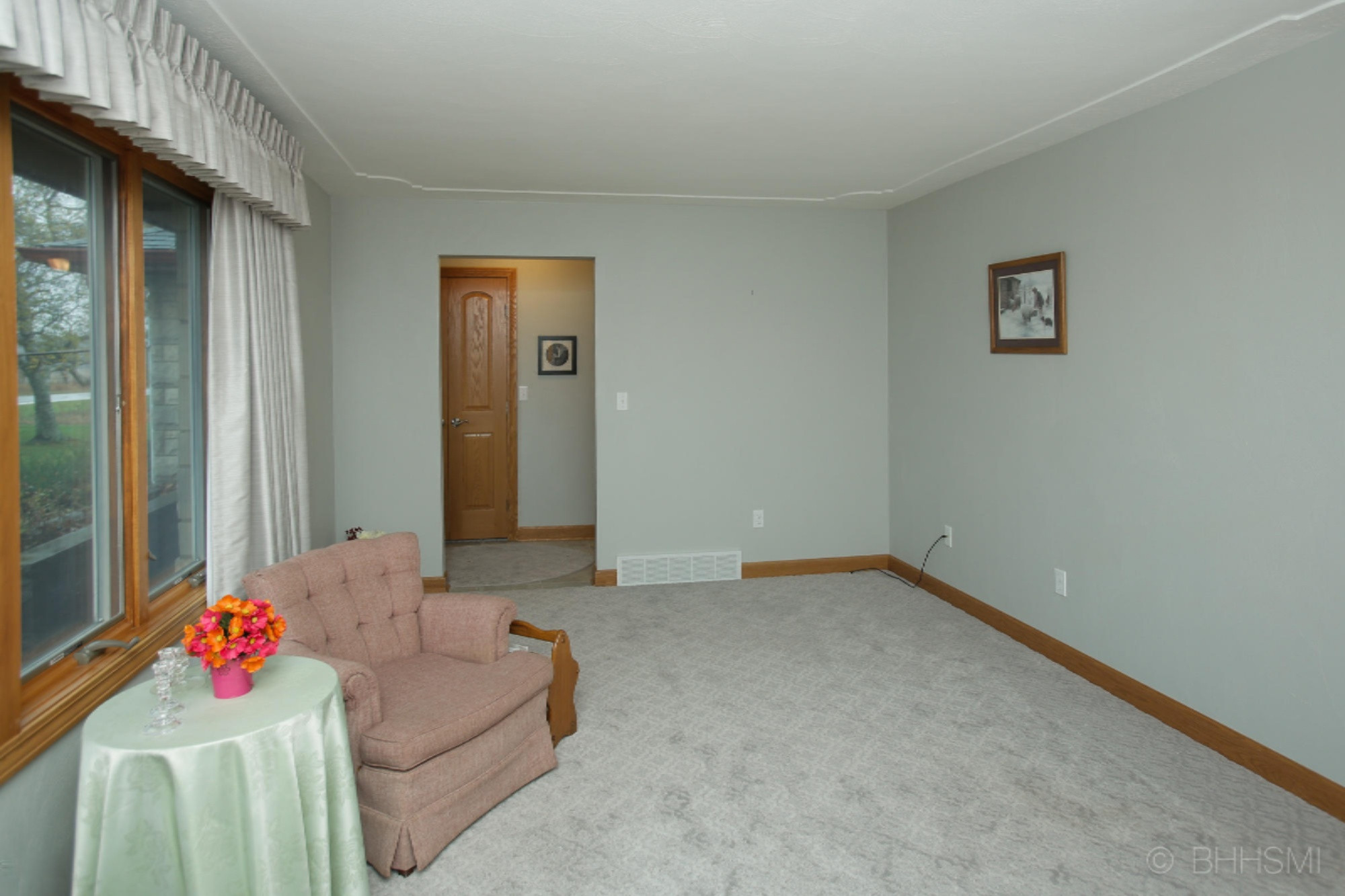 8755 11 mile road-104