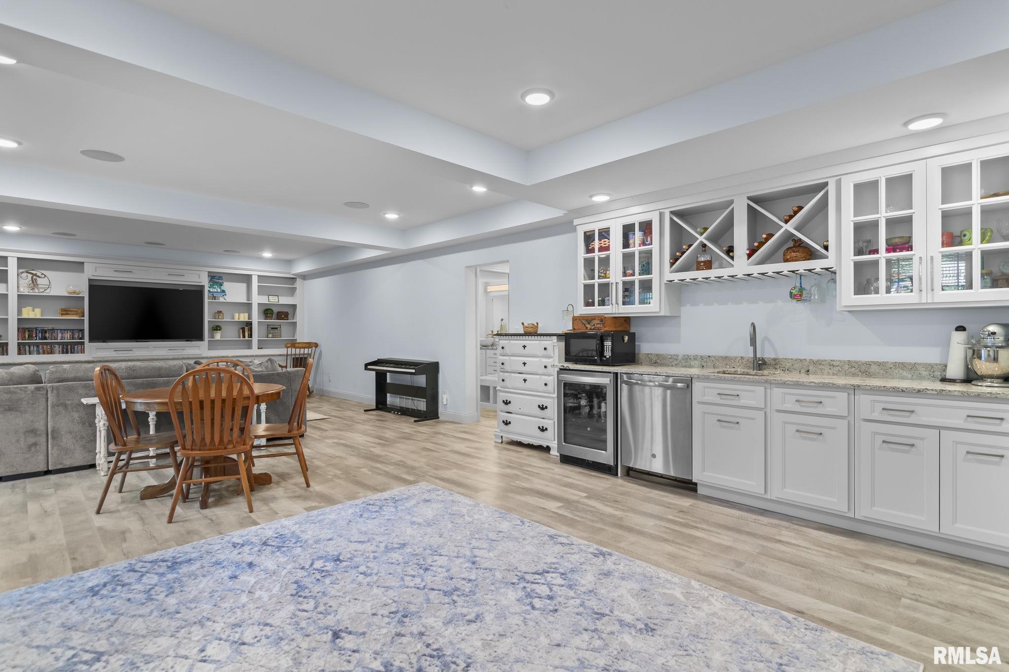 200 Pin Oak Lane Springfield, IL 62711 - Photo 41 of 49