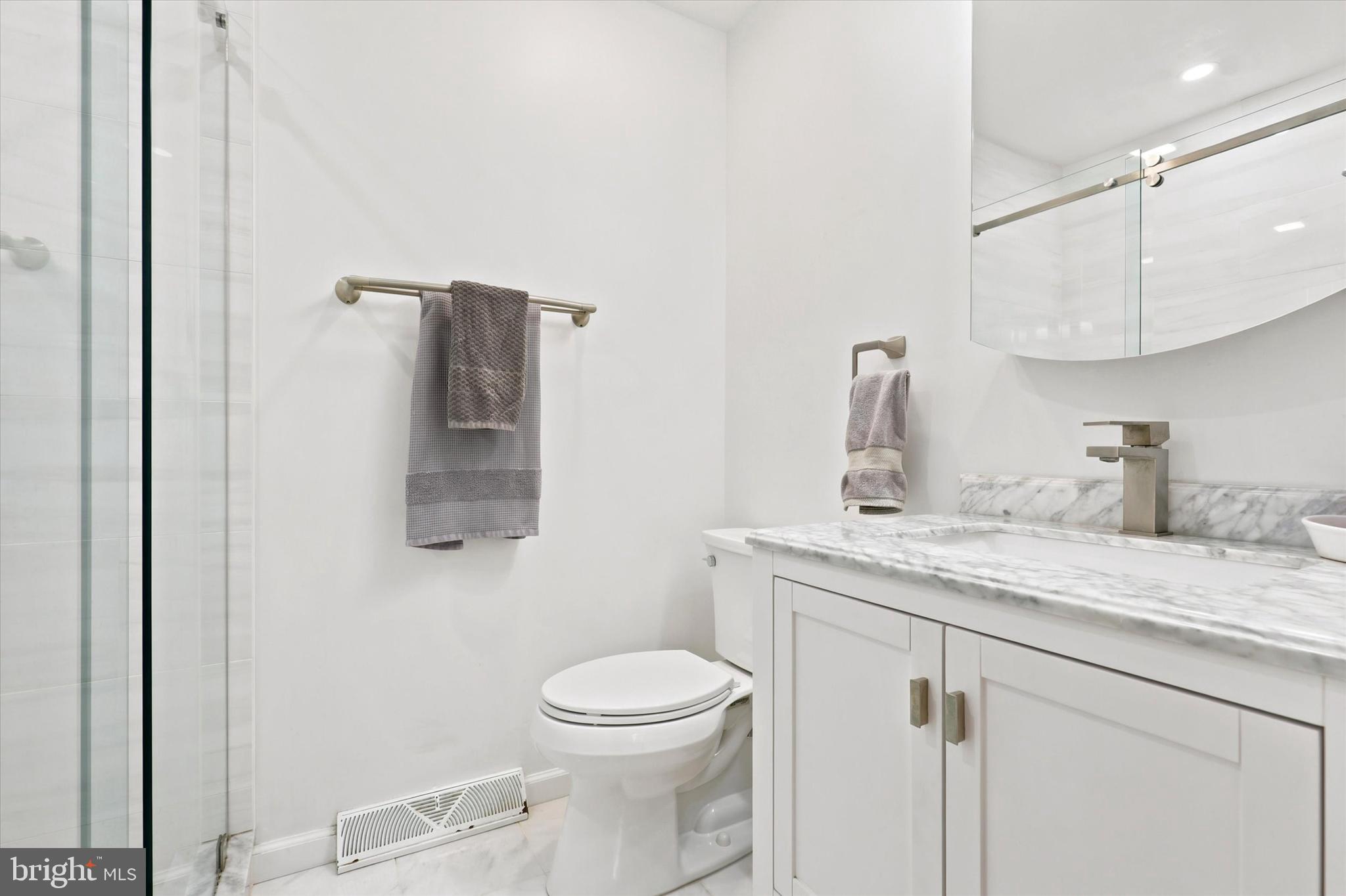 402 Curtis Court Chesterbrook, PA 19087 - Photo 16 of 25