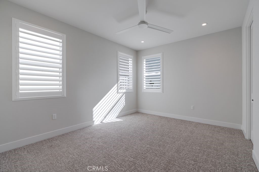 737 Via Arezzo Place Altadena, CA 91001 - Photo 23 of 25 a view of an empty room with a window