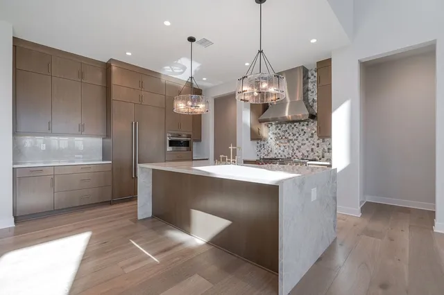 $1,999,900 | 737 Via Arezzo Place, Altadena, CA 91001