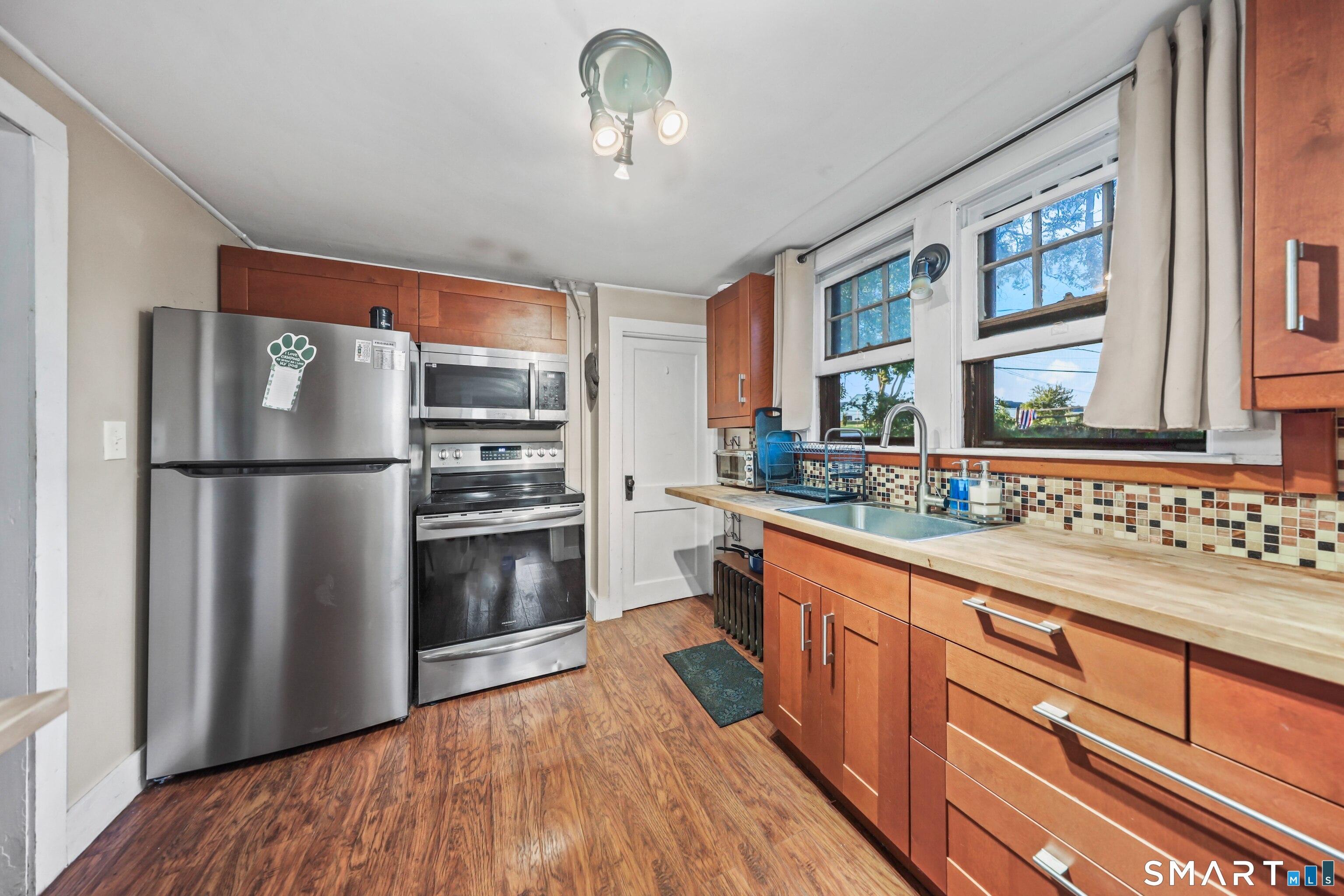 142 Crystal Lake Road Middletown, CT 06457 - Photo 25 of 37 Gallery Image 25