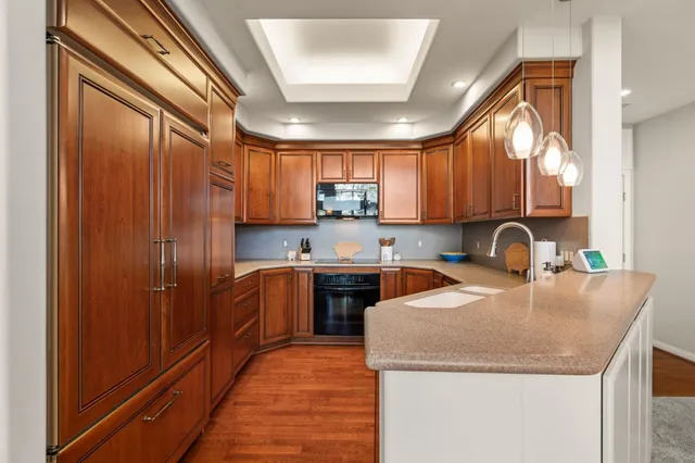 $938,000 | 130 East San Fernando Street, Unit PH18, San Jose, CA 95112