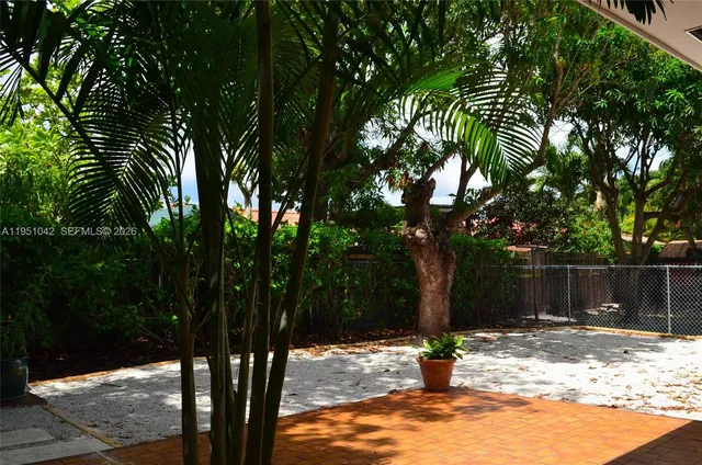 $3,950 | 1231 Southwest 15th Street, Miami, FL 33145