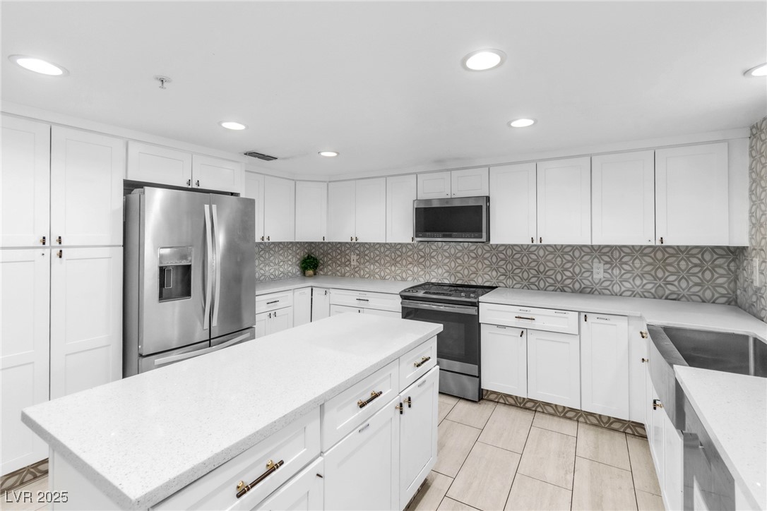 465 East Robindale Road Las Vegas, NV 89123 - Photo 10 of 32 Kitchen with appliances with stainless steel finis