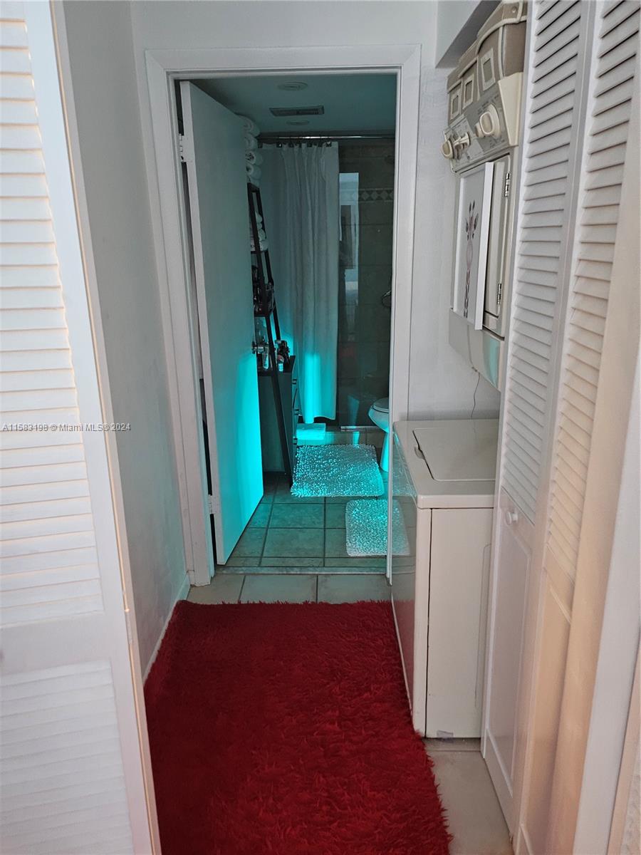 1605 Bay Road, Unit 406 Miami Beach, FL 33139 - Photo 18 of 31 a view of porch