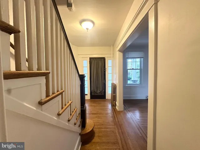 $2,450 | 2910 Cresmont Avenue, Baltimore, MD 21211