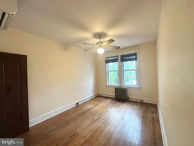 $2,450 | 2910 Cresmont Avenue, Baltimore, MD 21211