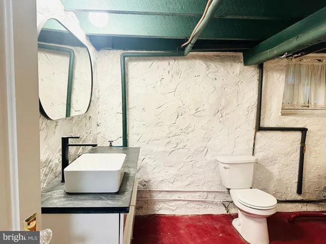 $2,450 | 2910 Cresmont Avenue, Baltimore, MD 21211