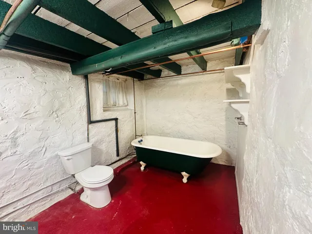 $2,450 | 2910 Cresmont Avenue, Baltimore, MD 21211