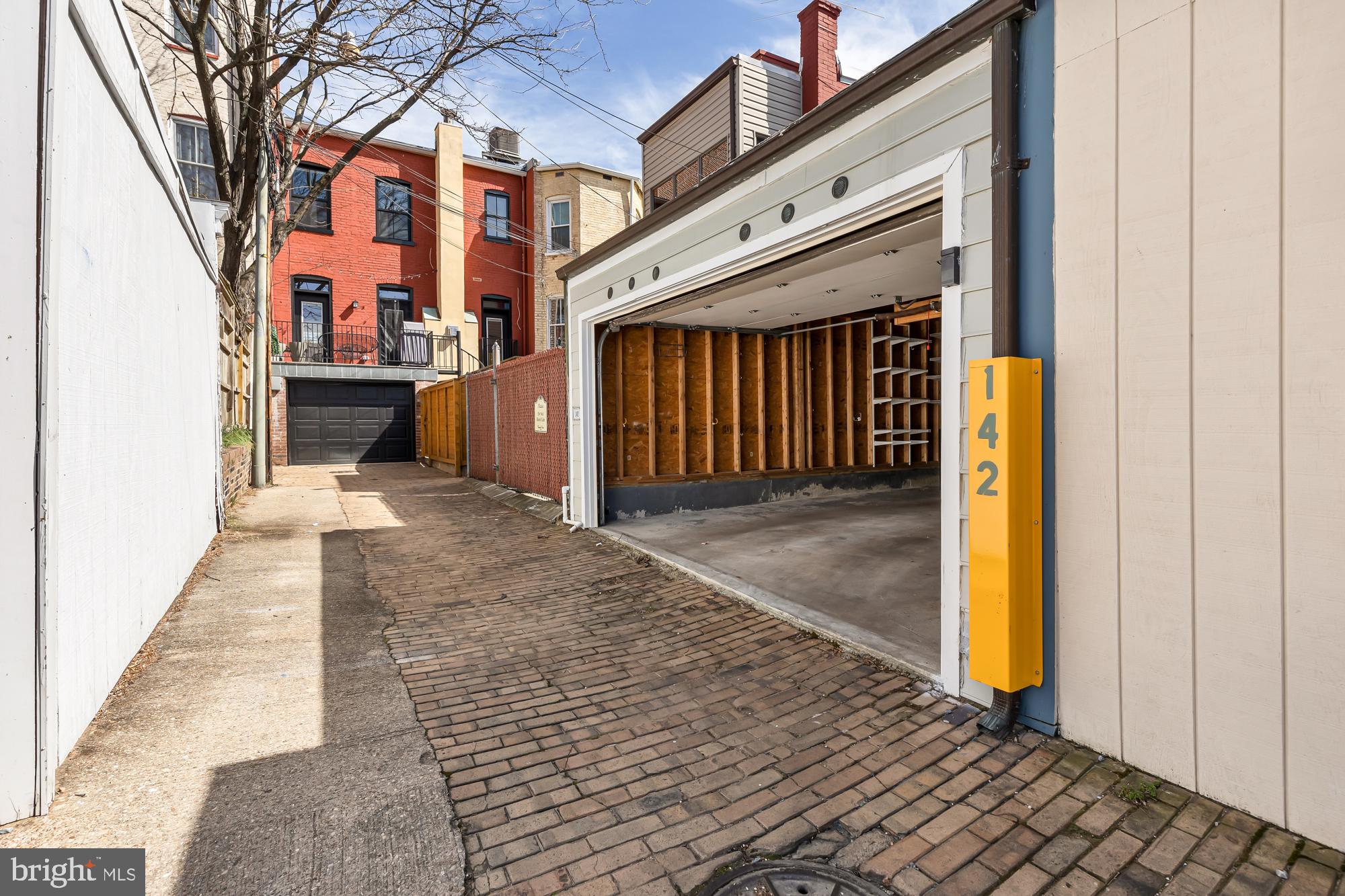 142 E Street Southeast Washington, DC 20003 - Photo 29 of 30