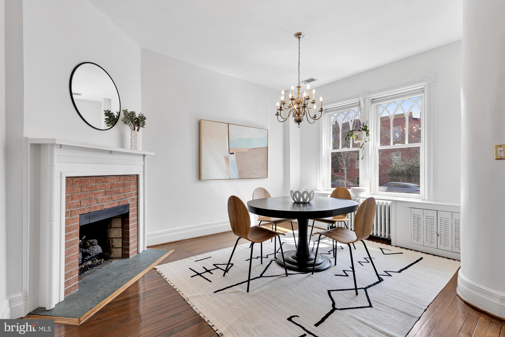 142 E Street Southeast Washington, DC 20003 - Photo 4 of 30