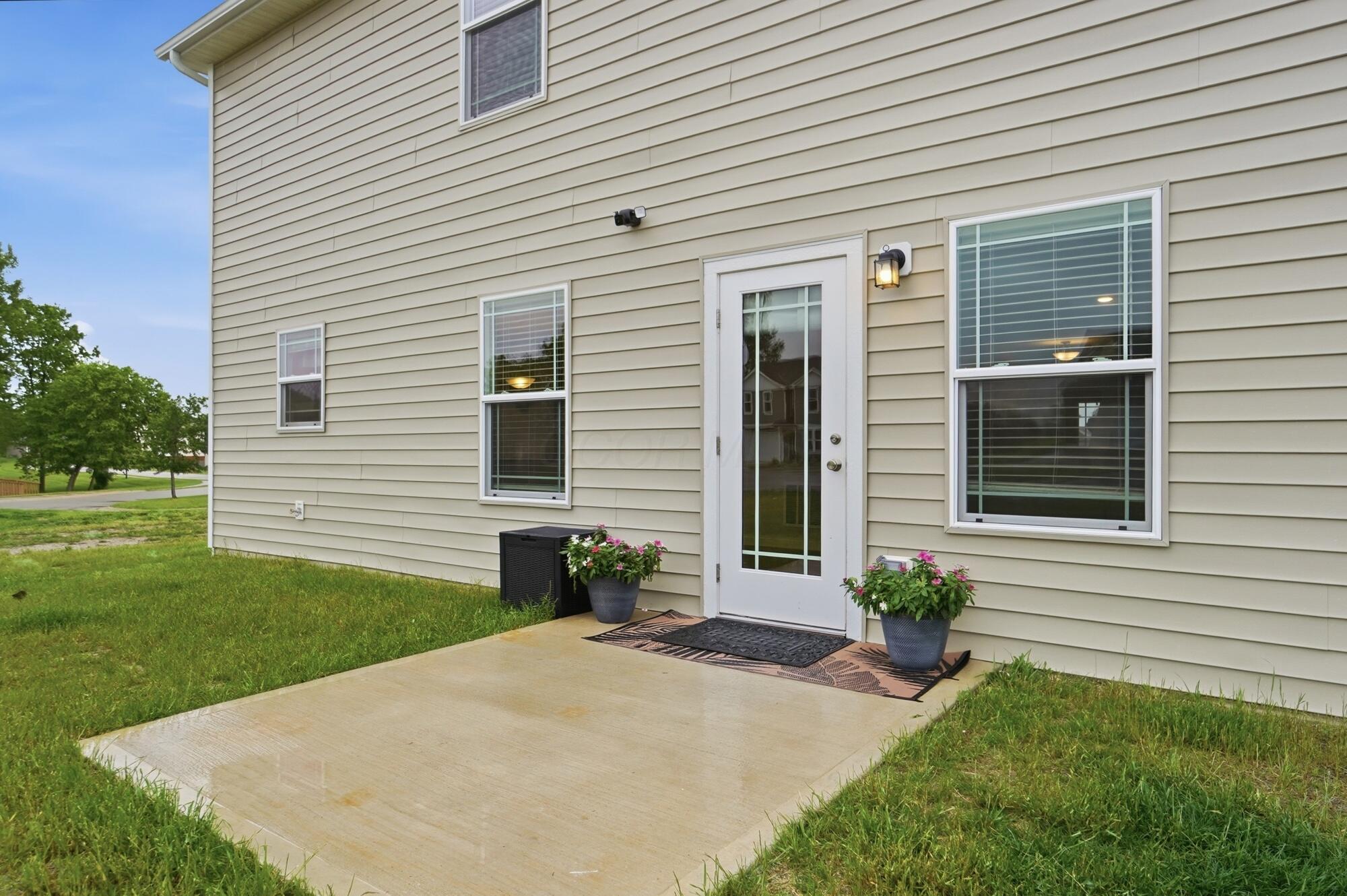 317 Genoa Road Commercial Point, OH 43116 - Photo 4 of 63 064