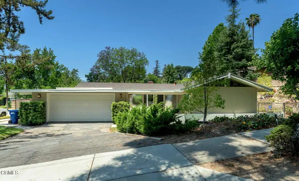 $1,670,000 | 5105 Ocean View Boulevard, La Canada Flintridge, CA 91011