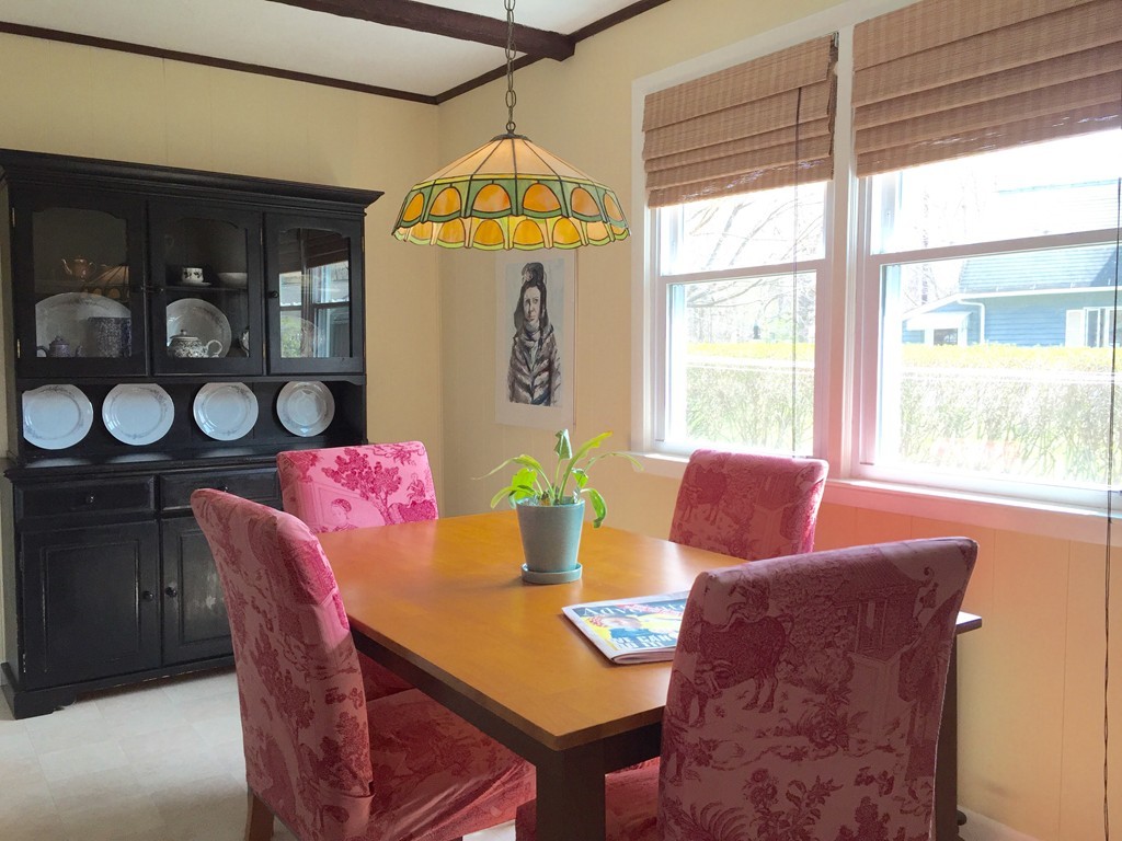 347 Riverside Drive Northampton, MA 01062 - Photo 11 of 29 Gallery Image 11