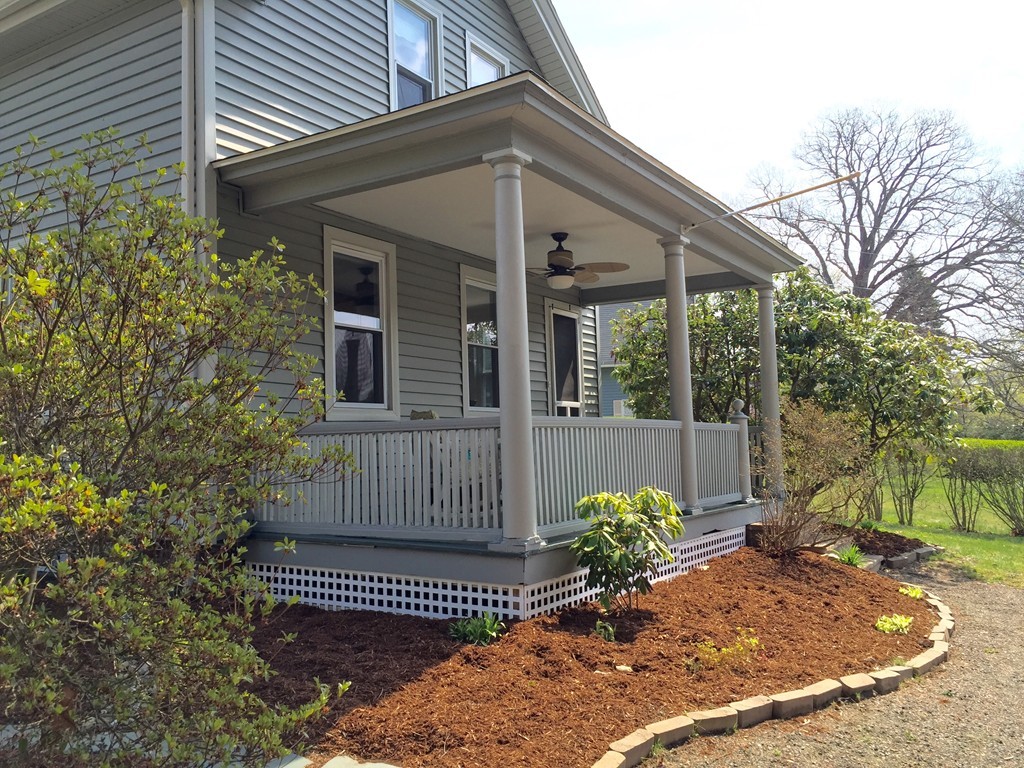 347 Riverside Drive Northampton, MA 01062 - Photo 3 of 29 Gallery Image 3
