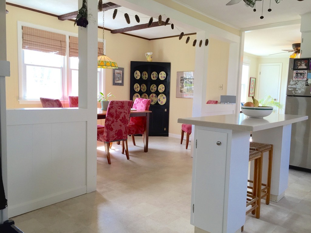 347 Riverside Drive Northampton, MA 01062 - Photo 9 of 29 Gallery Image 9