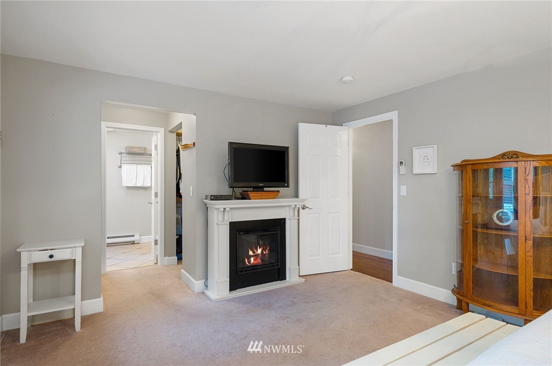 101 East Hofaker Road Allyn, WA 98524 - Photo 16 of 38 Gallery Image 16