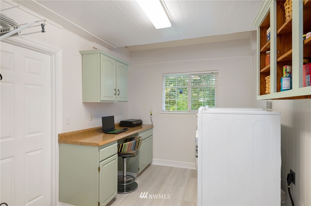 101 East Hofaker Road Allyn, WA 98524 - Photo 18 of 38 Gallery Image 18