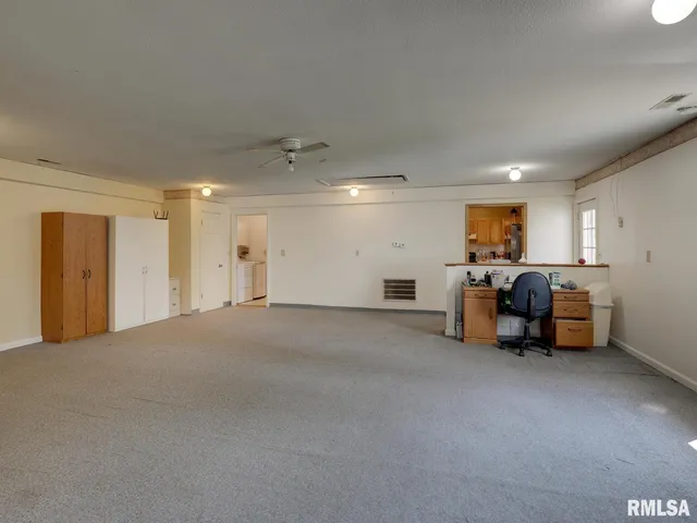 $399,900 | 1000 East 2000th Street, Liberty, IL 62347