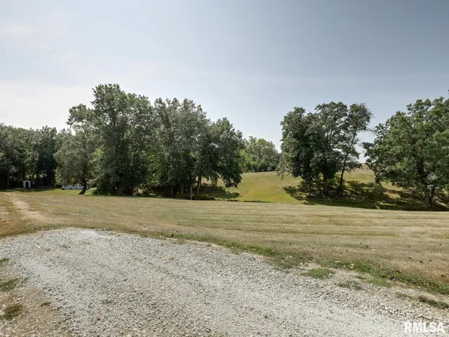 $399,900 | 1000 East 2000th Street, Liberty, IL 62347