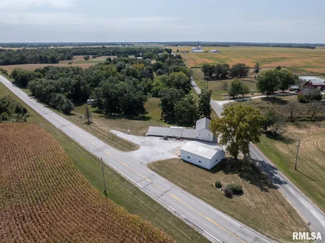 $399,900 | 1000 East 2000th Street, Liberty, IL 62347