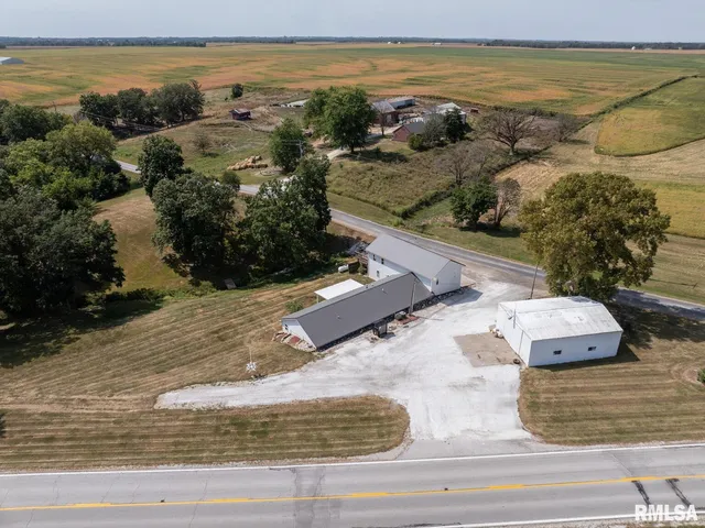 $399,900 | 1000 East 2000th Street, Liberty, IL 62347