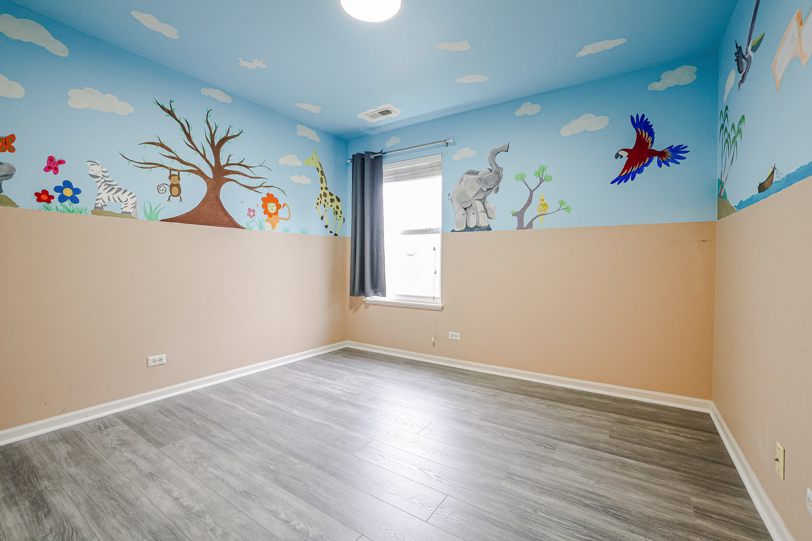 204 Aspen Circle Gilberts, IL 60136 - Photo 17 of 25 an empty room with painting on the wall and a window