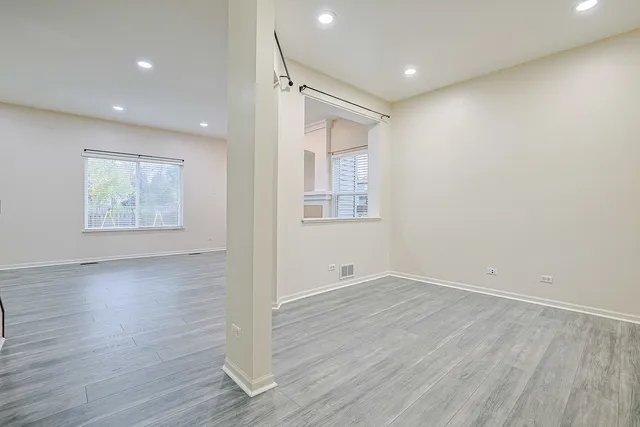 $379,900 | 204 Aspen Circle, Gilberts, IL 60136