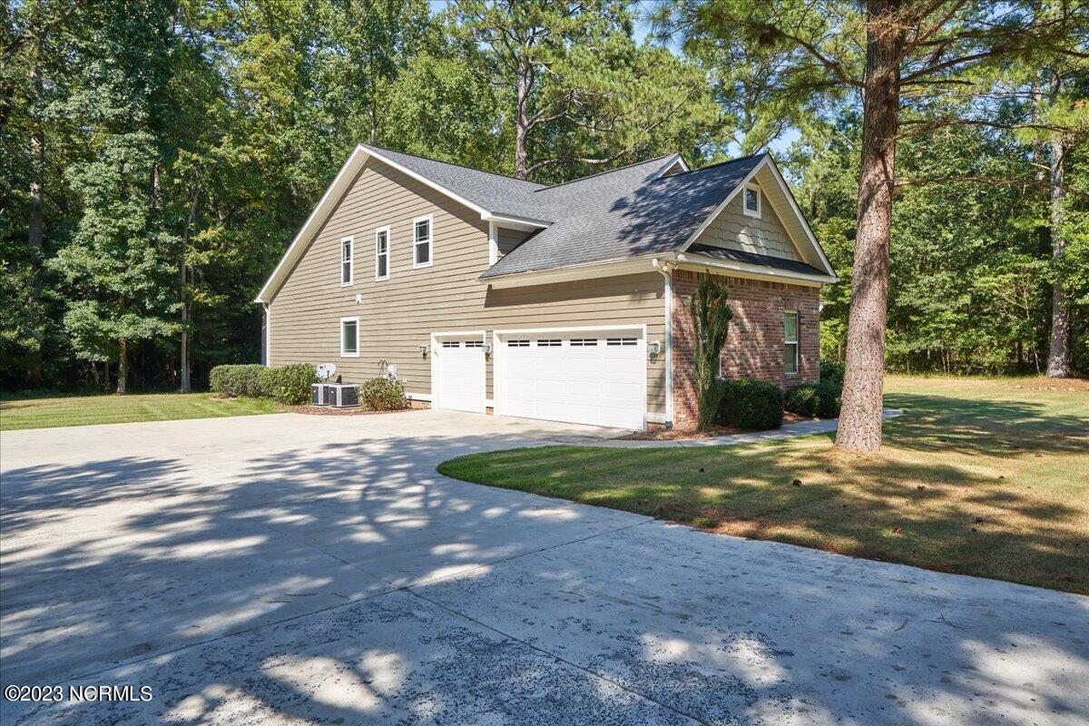 835 Wood Duck Road Vass, NC 28394 - Photo 3 of 54 012-835 Wood Duck Road, Vass_12