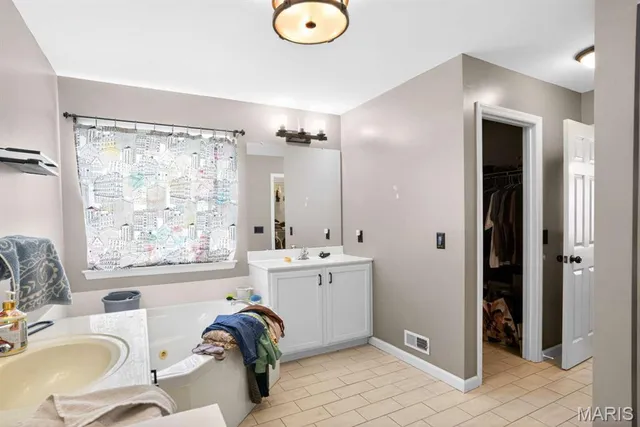 $479,900 | 8074 Glen Arbor Drive, Lake St. Louis, MO 63367