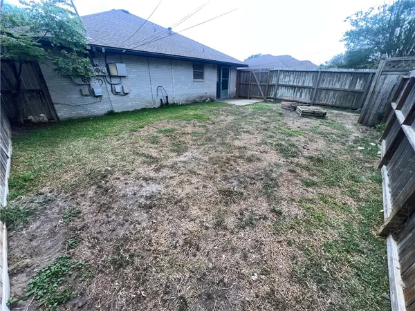 $1,095 | 4813 Lavaca Drive, Unit 2, Corpus Christi, TX 78411