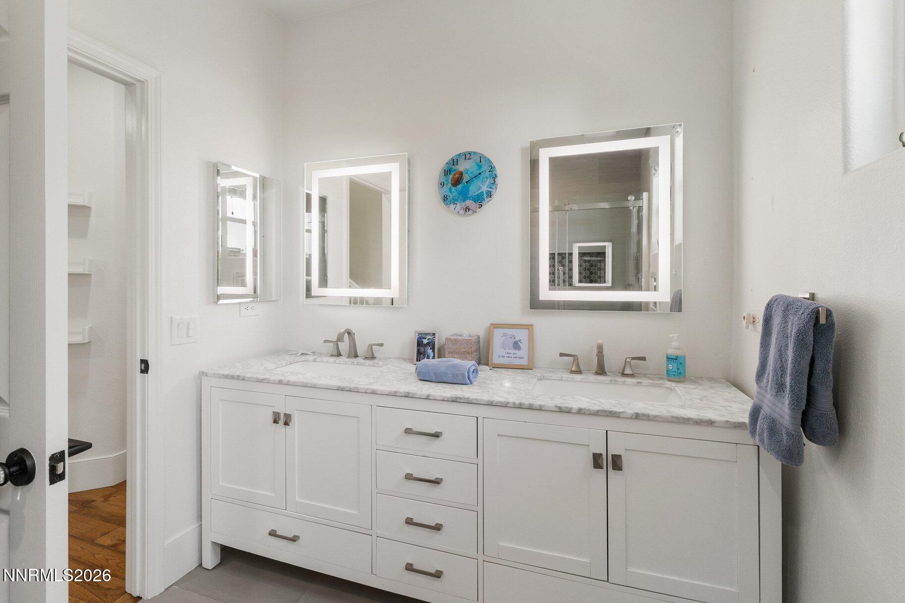 3395 Forest View Lane Reno, NV 89511 - Photo 23 of 37 023_42-print-3395_forest_view-25_920