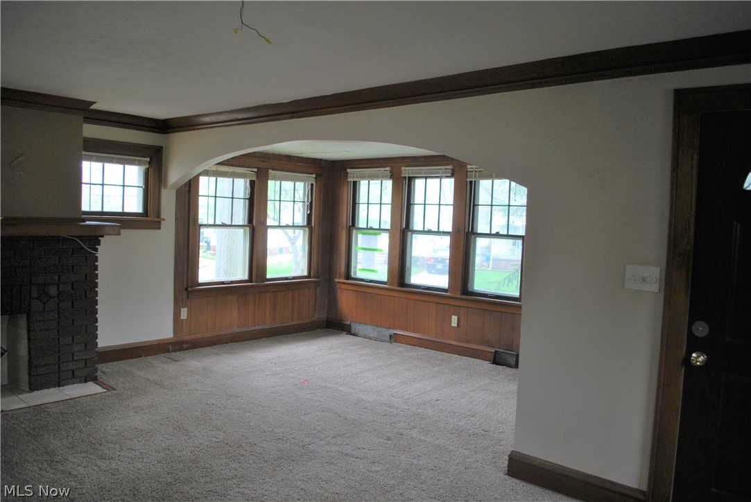 12834 North Road Cleveland, OH 44111 - Photo 3 of 29 Gallery Image 3