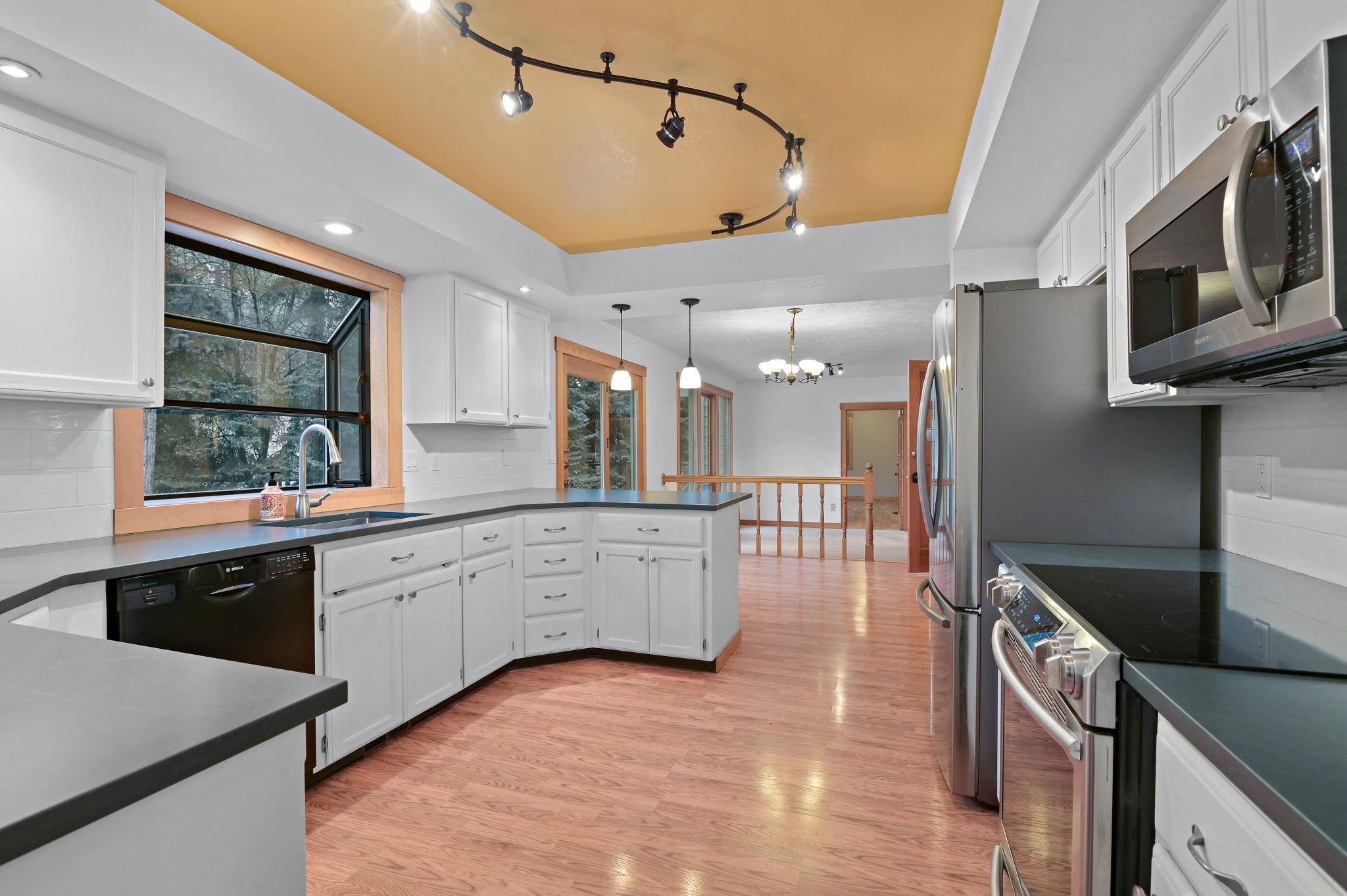 3611 East Pine Needle Avenue Colbert, WA 99005 - Photo 11 of 50