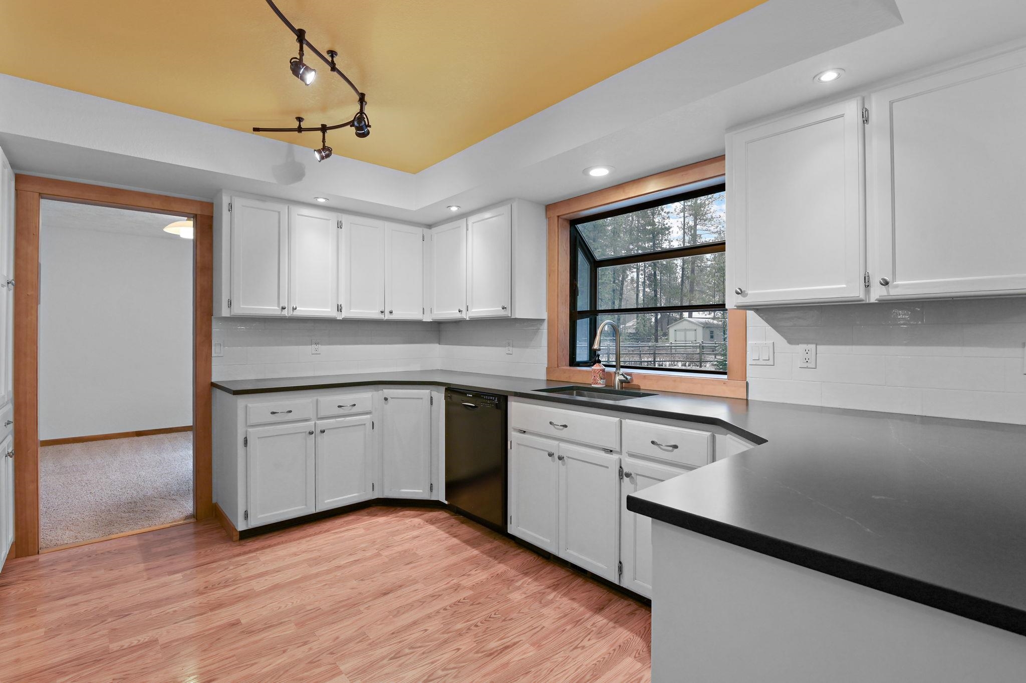 3611 East Pine Needle Avenue Colbert, WA 99005 - Photo 13 of 50