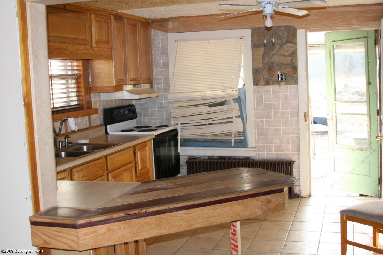 Golf Course Road Saylorsburg, PA 18353 - Photo 12 of 19 kitchen 1