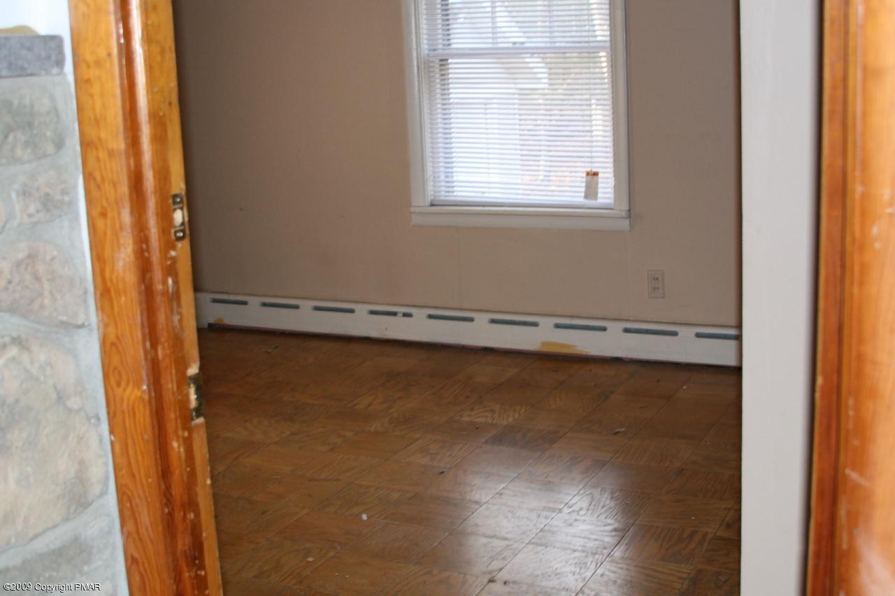 Golf Course Road Saylorsburg, PA 18353 - Photo 4 of 19 bedroom