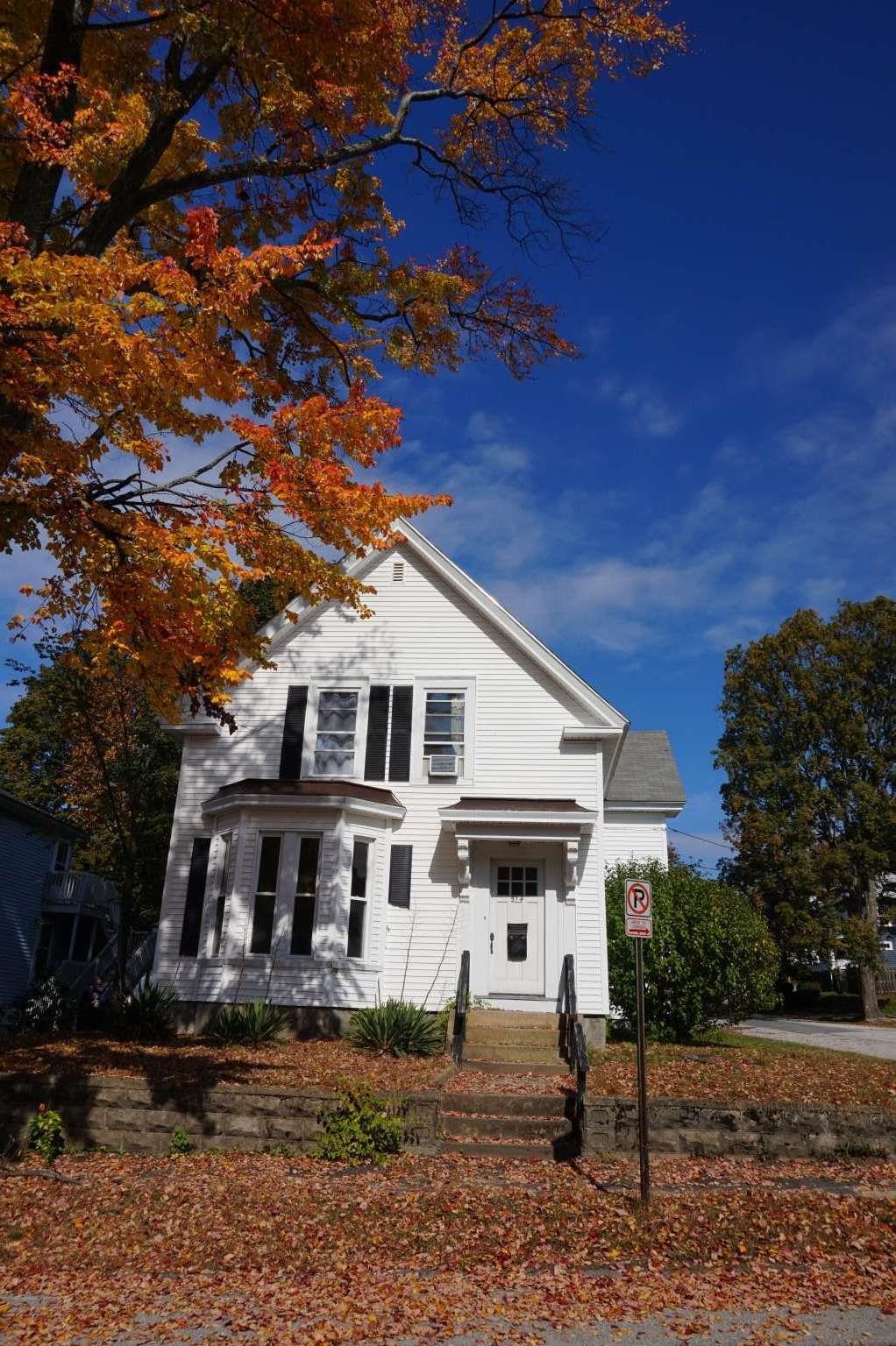 514 Amherst Street Manchester, NH 03104 - Photo 1 of 20