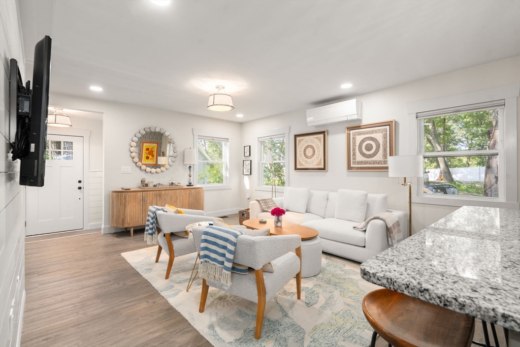 11 Hillside Road Northborough, MA 01532 - Photo 3 of 22 Gallery Image 3