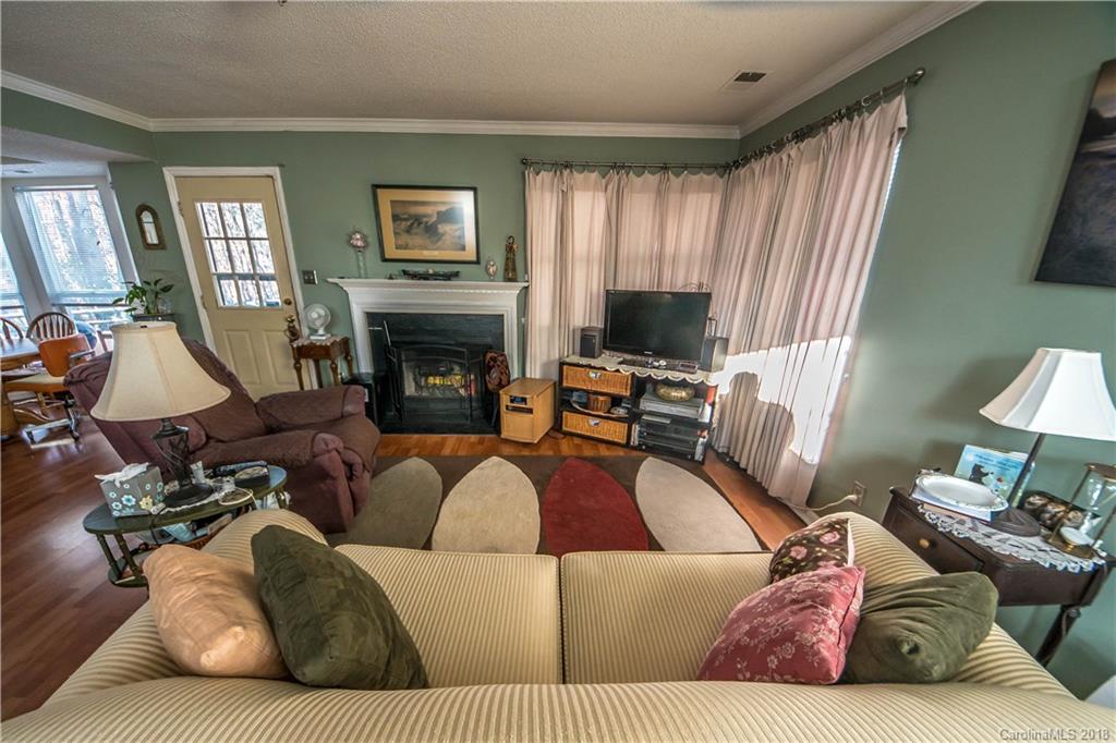 9512 Marshbrooke Road Matthews, NC 28105 - Photo 2 of 15 Gallery Image 2