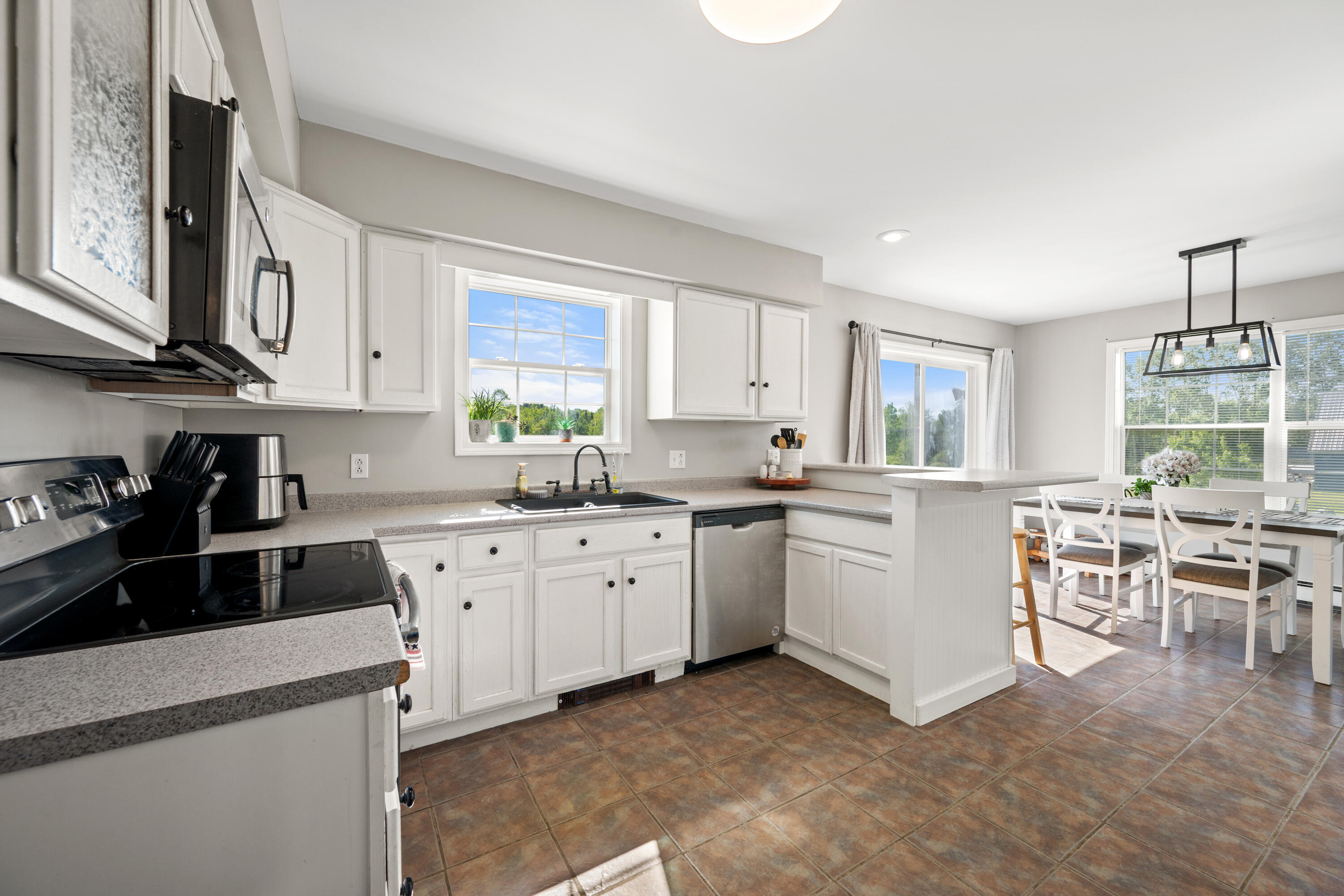 4 Maefield Lane Hudson, ME 04449 - Photo 16 of 42 17-Kitchen