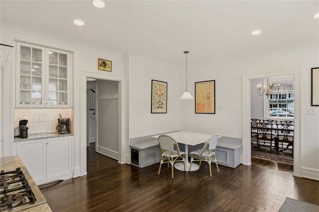 419 Stratford Road Northwest Winston-Salem, NC 27104 - Photo 14 of 37