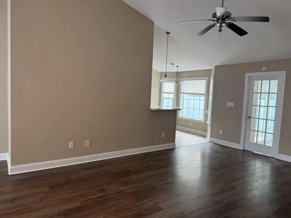 $2,000 | 301 Macarthur Drive, Unit HAMPTON PLACE LOT #55 PH, Conway, SC 29527