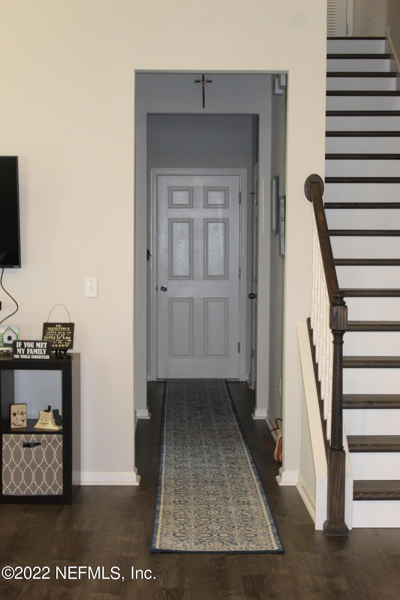 552 Richmond Drive St. Johns, FL 32259 - Photo 16 of 50 a view of entryway and hall with wooden floor