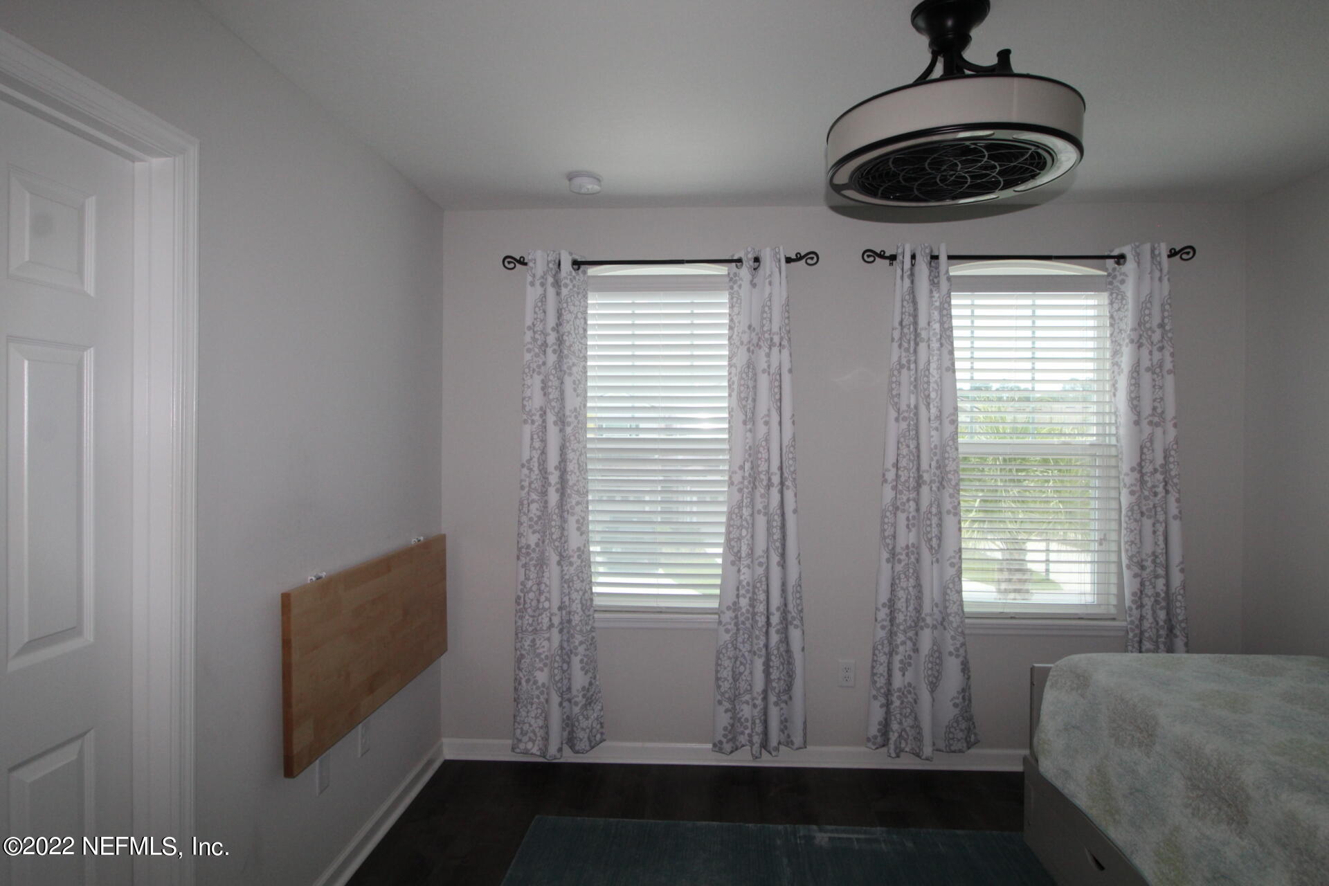 552 Richmond Drive St. Johns, FL 32259 - Photo 43 of 50 a view of entryway and hall with a window