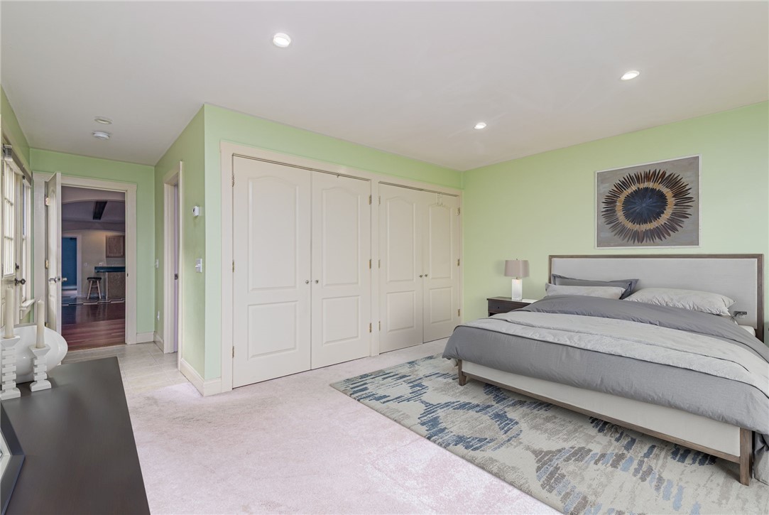 61 Howland Avenue Jamestown, RI 02835 - Photo 13 of 31 Primary bedroom virtually staged with furniture