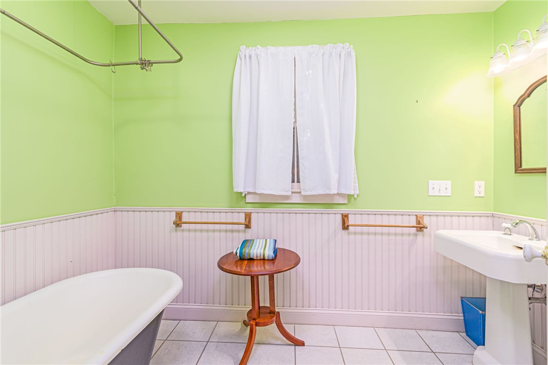 61 Howland Avenue Jamestown, RI 02835 - Photo 22 of 31 1st floor guest bathroom