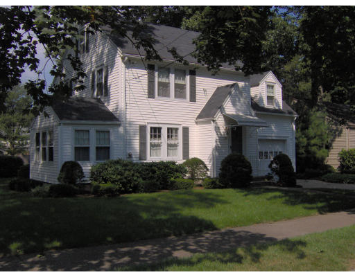 26 Oregon Street Springfield, MA 01118 - Photo 1 of 7