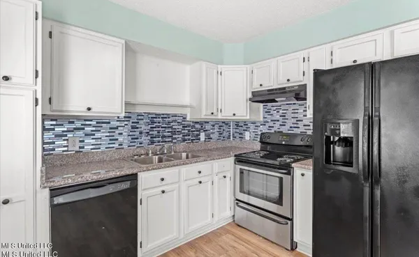 $225,000 | 20017 Sunshine Drive, Long Beach, MS 39560